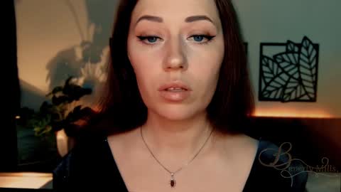 Snapshot of missbeverlymills chatting on 12.05.24 The divine Beverly online show from 12.05.24