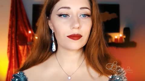 Snapshot of missbeverlymills chatting on 10.16.25 The divine Beverly online show from 10.16.25