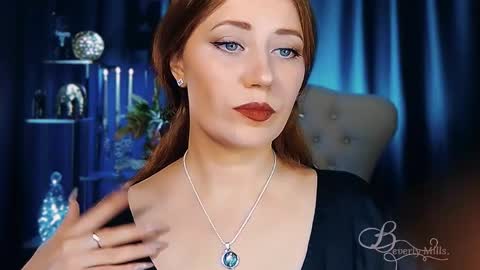 The divine Beverly online show from 05.10.26