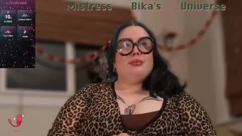 Miss Bika online show from 02.15.25