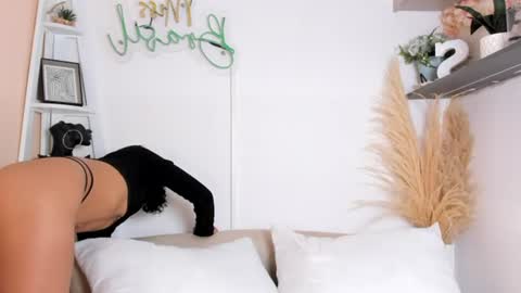 Sara Vanegas online show from 06.20.26
