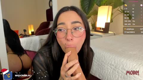 Snapshot of misscamilaf chatting on 12.19.24 Camila Flores online show from 12.19.24