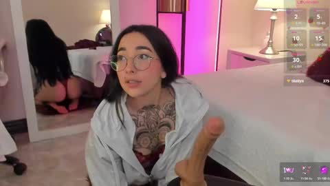 Snapshot of misscamilaf chatting on 03.11.25 Camila Flores online show from 03.11.25