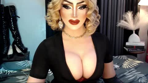 Snapshot of misschannel4sub chatting on 09.15.25 PRIESTESS CHANNEL online show from 09.15.25
