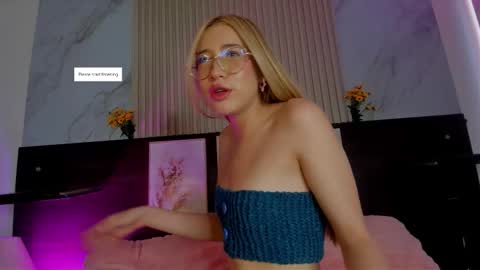 Snapshot of misscheelsee_as chatting on 09.13.25 misscheelsee_as online show from 09.13.25