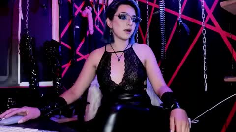 Missdarklady online show from 03.12.26