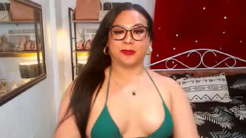 Snapshot of missdominantbigcockx chatting on 04.18.26 missdominantbigcockx online show from 04.18.26