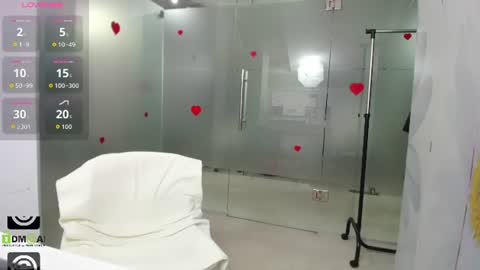 Miss Domina online show from 08.03.26