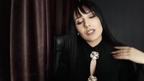 Miss online show from 12.23.24