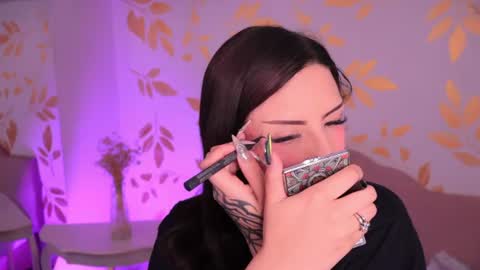 Snapshot of misselektra__ chatting on 06.16.26 ELEKTRA online show from 06.16.26