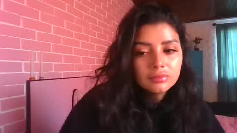 melodie  online show from 09.12.25