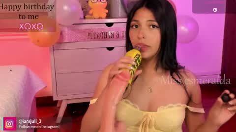 Snapshot of missesmeralda chatting on 05.16.26 Julieta Arboleda but i like call me esme online show from 05.16.26