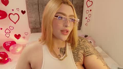 Snapshot of missevans_ chatting on 02.18.26 missevans_ online show from 02.18.26
