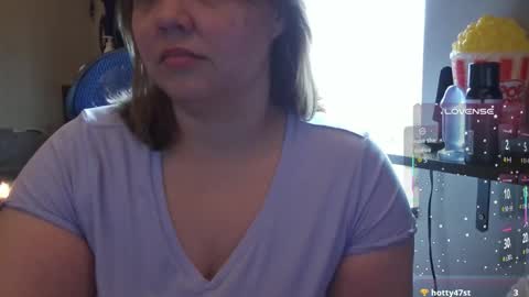 Snapshot of missfoxe12 chatting on 11.19.25 missfoxe12 online show from 11.19.25