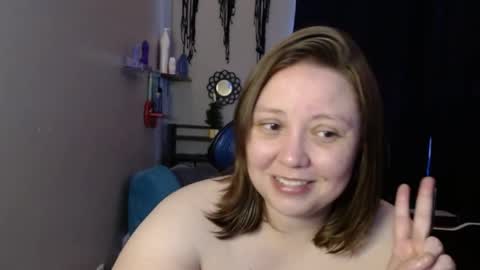 Snapshot of missfoxe12 chatting on 12.13.25 missfoxe12 online show from 12.13.25