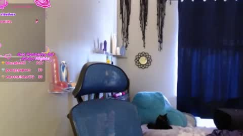 Snapshot of missfoxe12 chatting on 12.15.25 missfoxe12 online show from 12.15.25