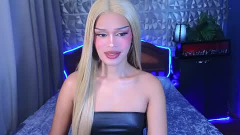 Snapshot of missionary_addiction_cumshot chatting on 06.14.26 im your queen steffie online show from 06.14.26