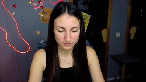 Sofia online show from 10.18.25