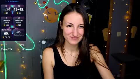 Sofia online show from 10.22.25