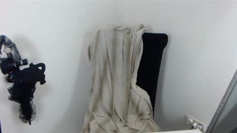 Snapshot of missjenny7 chatting on 12.12.24 MissJenny7 online show from 12.12.24