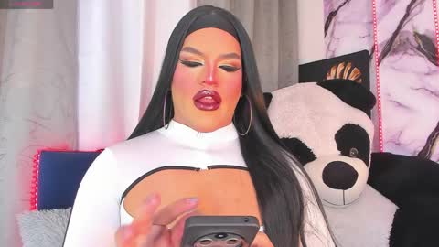 kassandra lazcano online show from 06.08.26