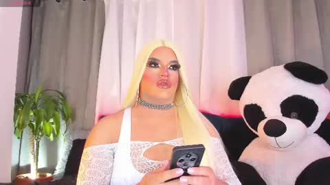 Snapshot of misskassandraa_ chatting on 07.21.26 kassandra lazcano online show from 07.21.26