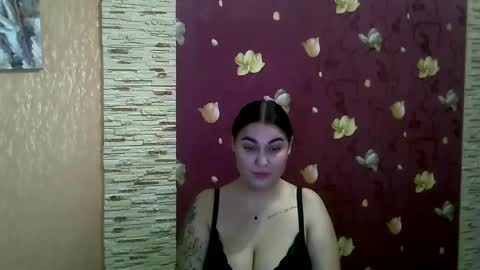 Snapshot of misskiss878 chatting on 01.08.25 Lisa online show from 01.08.25