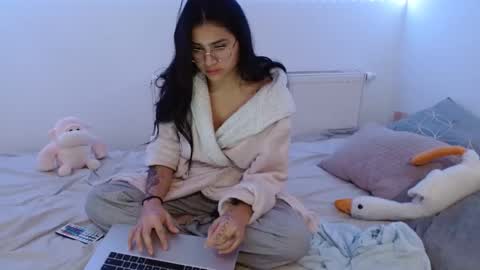 kylie online show from 12.31.24