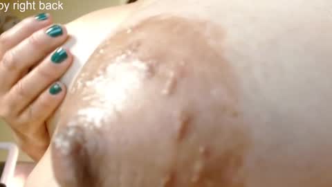 Snapshot of misslady__eva chatting on 02.22.25 eva online show from 02.22.25