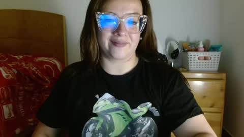 Snapshot of misslady__eva chatting on 03.11.25 eva online show from 03.11.25