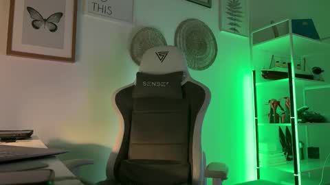 Snapshot of misslalii chatting on 03.03.26 misslalii online show from 03.03.26