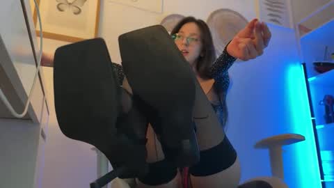 Snapshot of misslalii chatting on 03.06.26 misslalii online show from 03.06.26