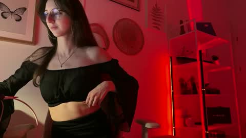 Snapshot of misslalii chatting on 03.12.26 misslalii online show from 03.12.26