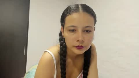 Snapshot of misslatinrose chatting on 09.13.25 Rose online show from 09.13.25