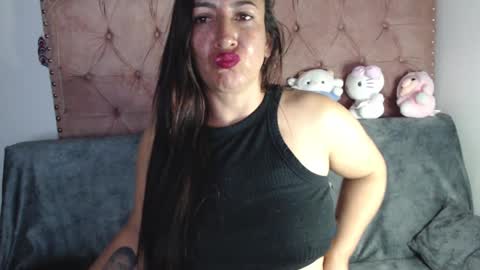 Snapshot of misslucyy1 chatting on 09.25.25 luccy online show from 09.25.25
