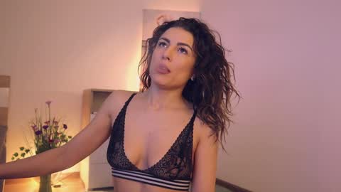 Lullu online show from 01.31.25