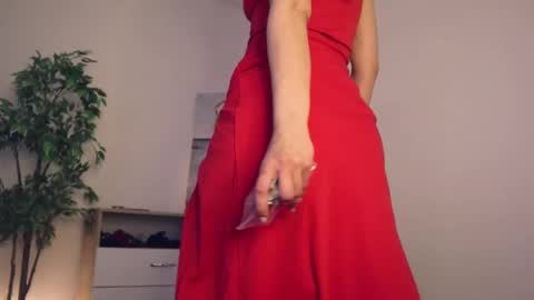 Lullu online show from 02.20.25