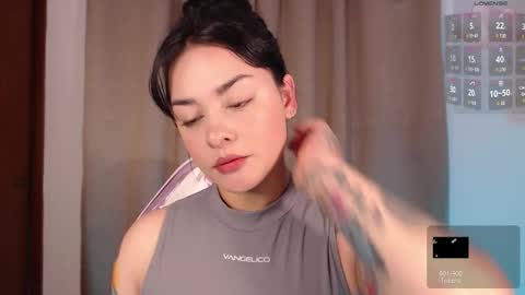 Snapshot of missmariana_ chatting on 09.27.25 missmariana_ online show from 09.27.25