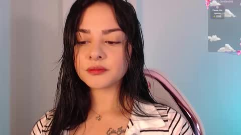 Snapshot of missmariana_ chatting on 10.16.25 missmariana_ online show from 10.16.25