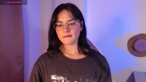 Snapshot of missmariana_ chatting on 02.26.26 missmariana_ online show from 02.26.26