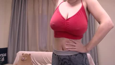 Snapshot of missmelons_ chatting on 02.15.26 Li online show from 02.15.26