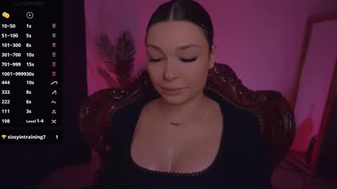 Snapshot of missmerciless chatting on 02.16.25 LUXXANDRA online show from 02.16.25