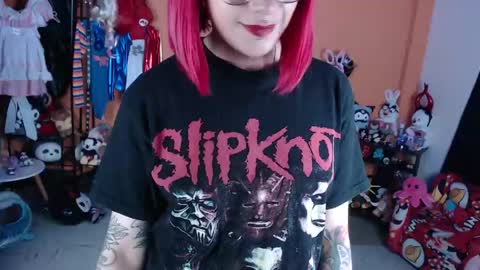 Miss Mia online show from 04.23.26