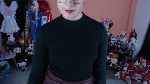 Miss Mia online show from 05.05.26