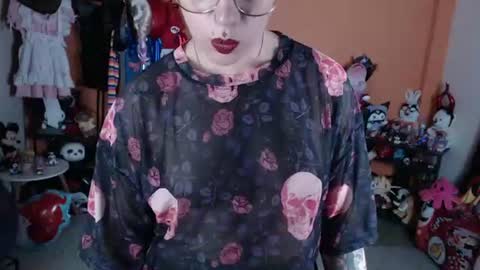 Miss Mia online show from 08.06.26