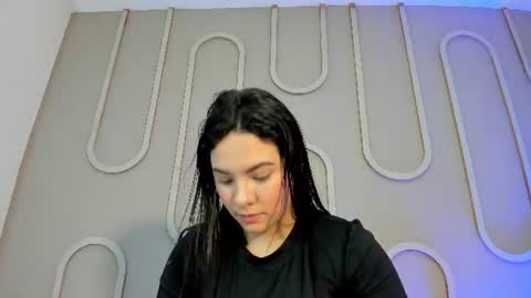 Mia  online show from 06.19.26