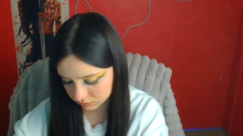 Mia online show from 05.04.26