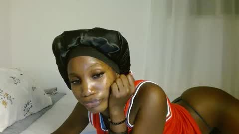 Snapshot of missmisbehave_irl chatting on 02.07.26 sexy online show from 02.07.26