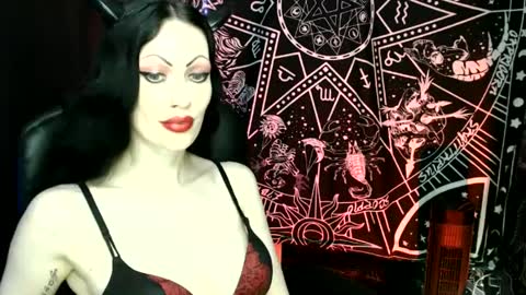 MissMoonDoll online show from 10.01.25