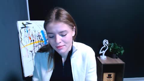 Olivia online show from 11.21.25